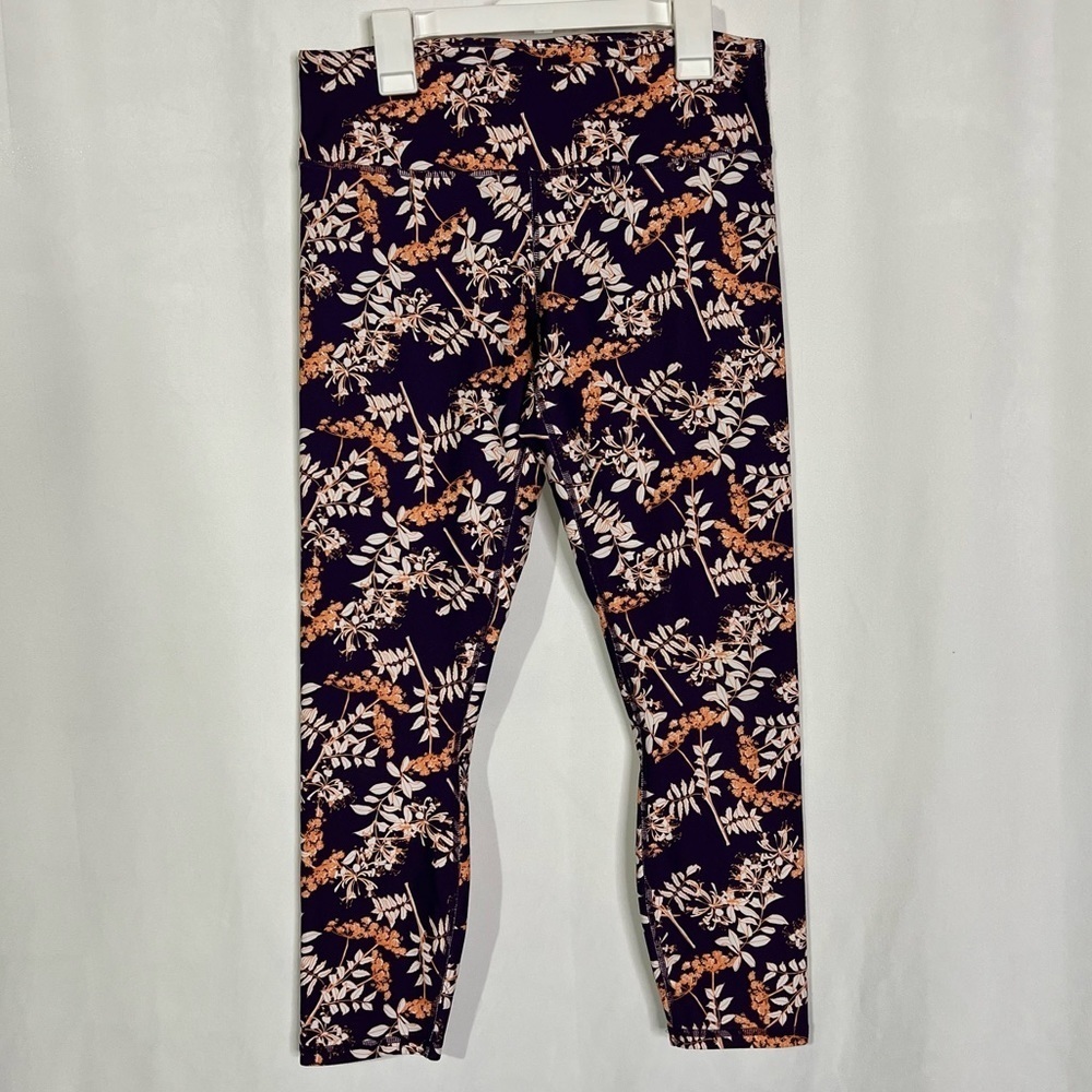 Fabletics Powerhold Mid-Rise Capri Leggings Size Small - Picture 2 of 9